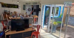 A vendre une villa d’architecte + studio indépendant avec piscine et jardin à La Montagne