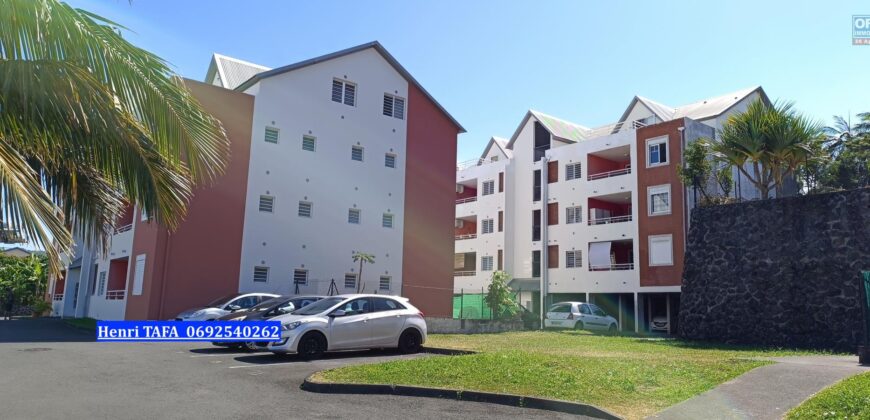 A vendre un appartement de 53.61m2 avec terrasse dans le secteur de Bas Jean Petit à Saint Joseph