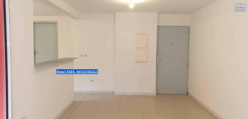 A vendre un appartement de 53.61m2 avec terrasse dans le secteur de Bas Jean Petit à Saint Joseph