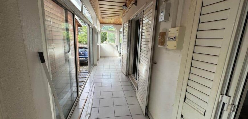A louer une spacieuse villa de type F5 à Bois d’olive Saint Pierre