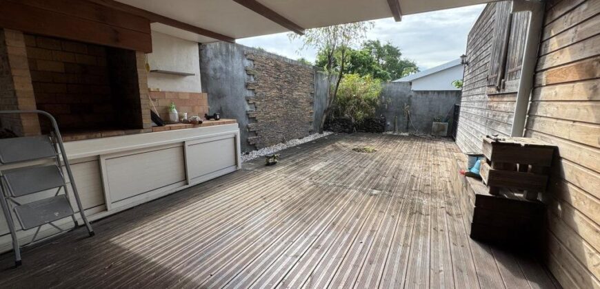 A louer une spacieuse villa de type F5 à Bois d’olive Saint Pierre