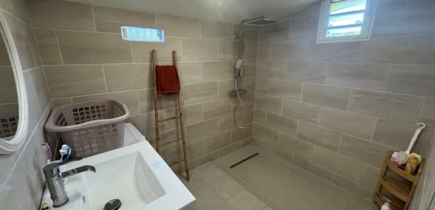 Location d’une charmante villa meublée de plain-pied d’environ 100 m² à Bérive, Saint-Pierre