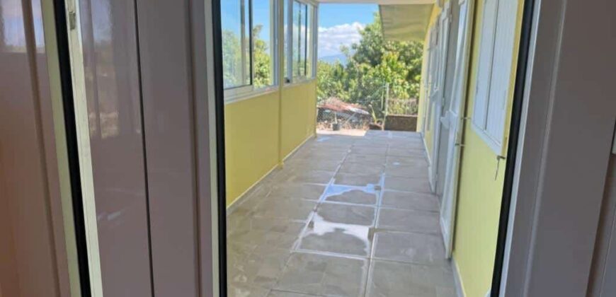 Location d’une charmante villa meublée de plain-pied d’environ 100 m² à Bérive, Saint-Pierre