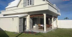 A louer une belle villa meublée de 140.60m2 avec jardin à Etang Salé