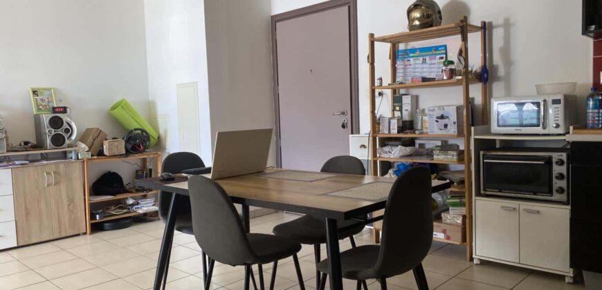 A vendre un appartement de type T3 offrant vue sue mer au centre ville de la Possession