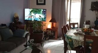 A vendre un appartement T3 avec terrasse et varangue à Saint Pierre