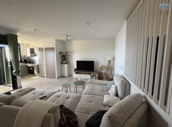 A vendre un charmant appartement T3 de 67m2 avec vue imprenable sur à Piton Saint Leu