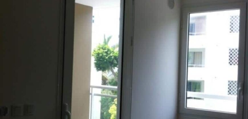 A vendre un studio dans le secteur Moufia,à Sainte-Clotilde