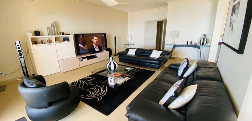 Vente d’une superbe villa familiale de 226 m² avec piscine offrant vue imprenable sur l’océan à la Montagne