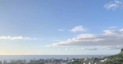 A louer un studio meublé de 27m2 offrant vue imprenable sur mer à Saint Gilles Les Bains