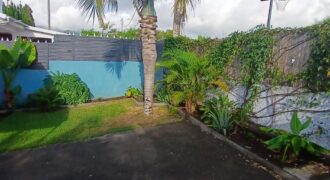 A louer une belle villa à étage de type F5 de 90 m² située à La Saline-les-Hauts.