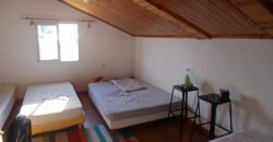 A louer une belle villa à étage de type F5 de 90 m² située à La Saline-les-Hauts.