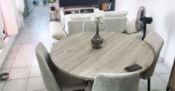 En vente un agréable appartement de type F2 situé dans une résidence calme et sécurisée à saint Joseph