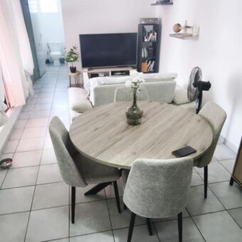 En vente un agréable appartement de type F2 situé dans une résidence calme et sécurisée à saint Joseph