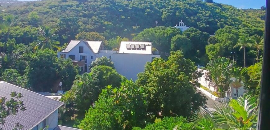 A vendre un appartement F4 neuf de 104.25 situé en plein centre-ville de Saint-Leu