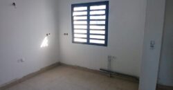 A vendre un appartement F4 neuf de 104.25 situé en plein centre-ville de Saint-Leu