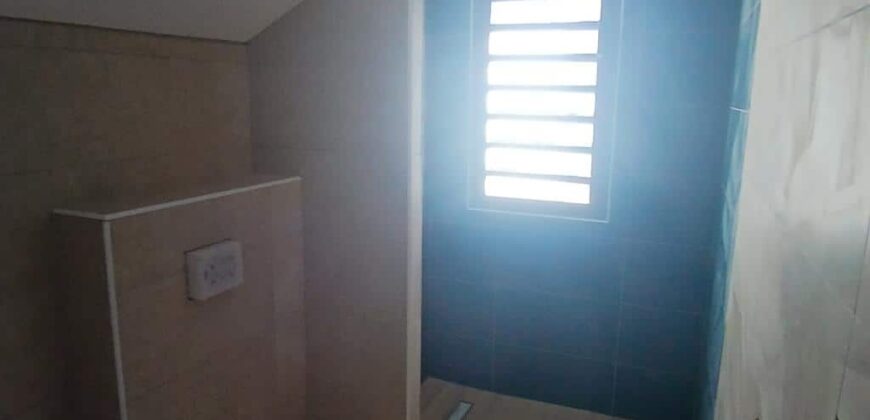 A vendre un appartement F4 neuf de 104.25 situé en plein centre-ville de Saint-Leu