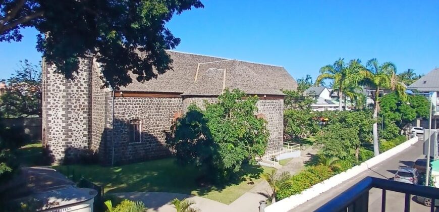 A vendre un appartement F4 neuf de 104.25 situé en plein centre-ville de Saint-Leu