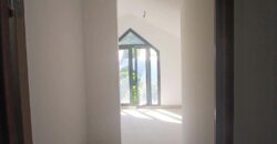 A vendre un appartement F4 neuf de 104.25 situé en plein centre-ville de Saint-Leu