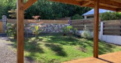 A louer une ravissante villa T4 meublée de 84.60 m2 située dans un quartier de La Rivière Saint Louis
