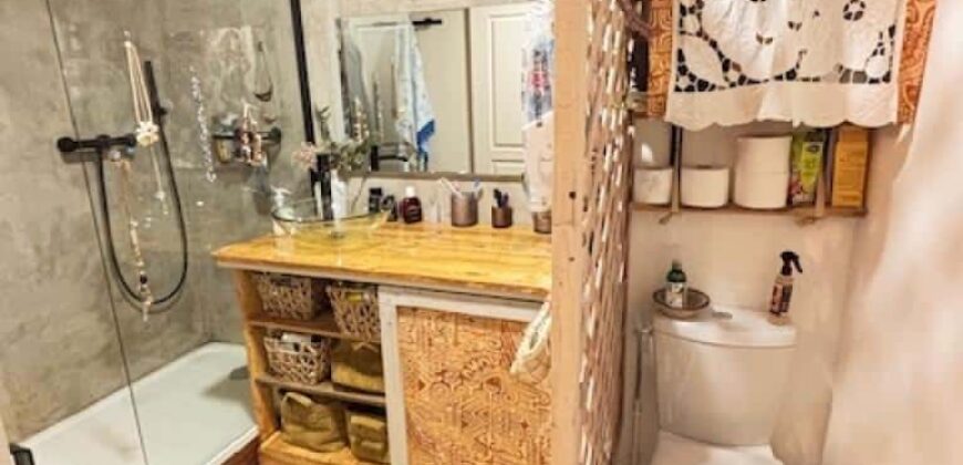 A vendre un lumineux appartement T2 situé en plein centre de La Montagne