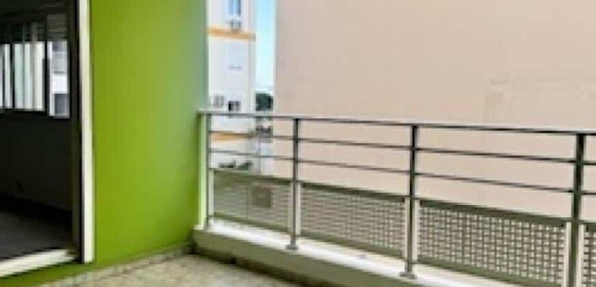 A vendre un lumineux appartement T3 situé dans la résidence La Goélette à Sainte Clotilde