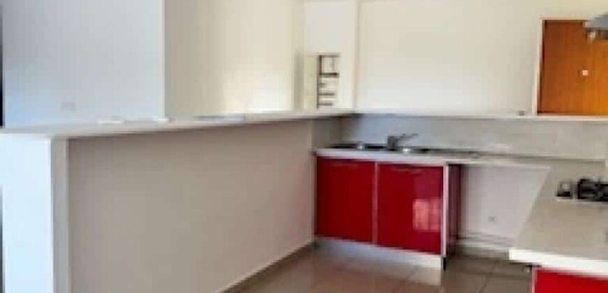 A vendre un lumineux appartement T3 situé dans la résidence La Goélette à Sainte Clotilde