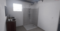 En location une villa meublée de type F5/6 située au Tampon 14ème