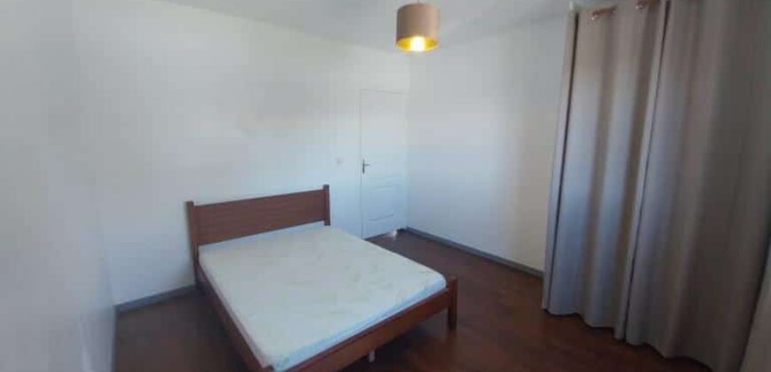 En location une villa meublée de type F5/6 située au Tampon 14ème