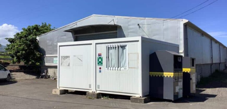 Location d’un spacieux local-entrepôt de 600 m2 situé à Ravine des Cabris