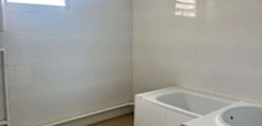 A vendre un appartement T3 dans une résidence proche des commerces à  Sainte Clotilde