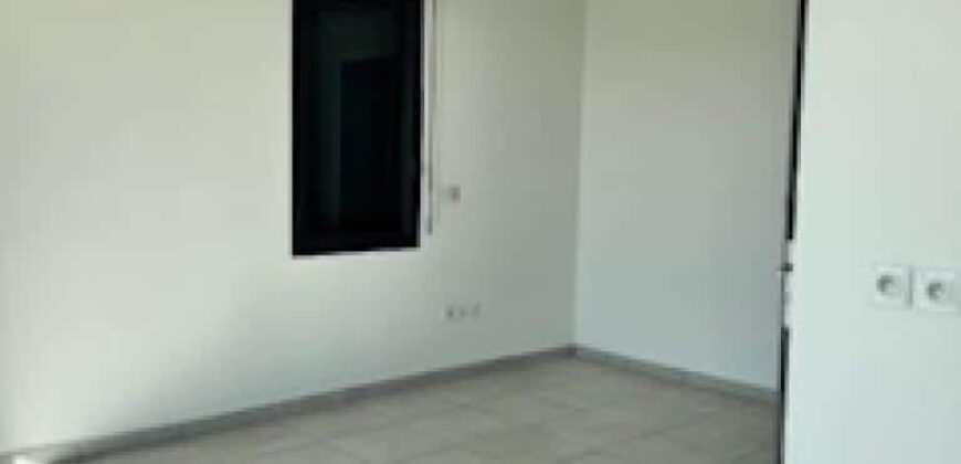 Location d’un studio récent dans la résidence Castel Roc, quartier Bois de Nèfles à Sainte-Clotilde.