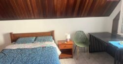 A louer une charmante villa T5 meublée située dans un quartier calme à proximité du bassin Pirogue