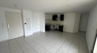 Location d’un appartement de 51.86m2 en plein centre ville de Saint André