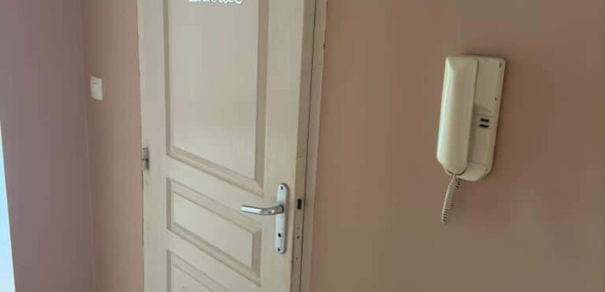 A louer une villa de 100m2 dans une résidence sécurisée à Saint André