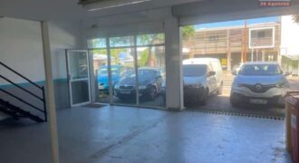 A louer un local commercial de 96 m2 avec une excellente visibilité situé à L’Etang Salé