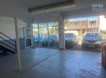 A louer un local commercial de 96 m2 avec une excellente visibilité situé à L’Etang Salé