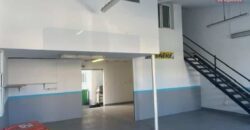 A louer un local commercial de 96 m2 avec une excellente visibilité situé à L’Etang Salé