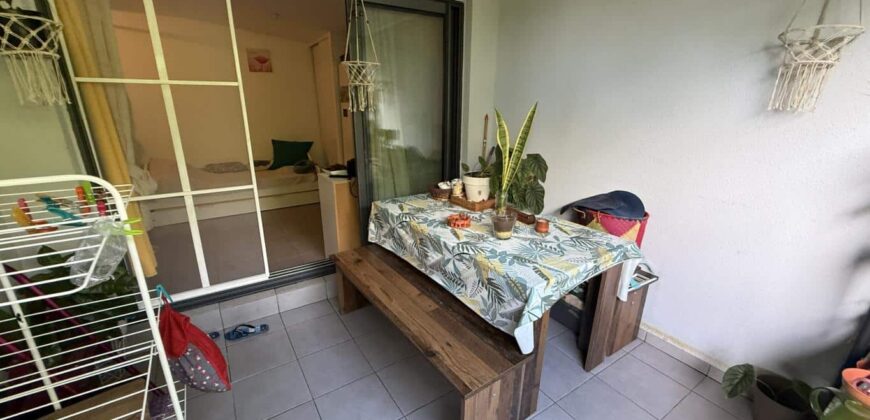 A vendre un studio de 23.65 m2 situé dans une résidence sécurisée à La Rivière Saint Louis