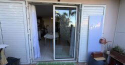 A vendre un studio de 26.92 m2 situé dans une résidence sécurisée face au lycée des Avirons