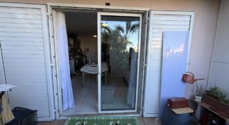 A vendre un studio de 26.92 m2 situé dans une résidence sécurisée face au lycée des Avirons