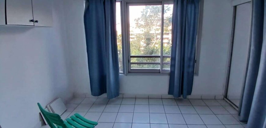 A vendre un appartement T2 bis de 61 m² en rez-de-chaussée d’une résidence à Montgaillard