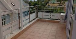 A louer un appartement de 65,62m2 en triplex avec jardin à la Saline les Bains