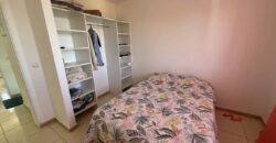 En vente une charmante villa composée de deux logements T4 + T2 sur un terrain de 625 m2 située à l’entrée du Tévelave