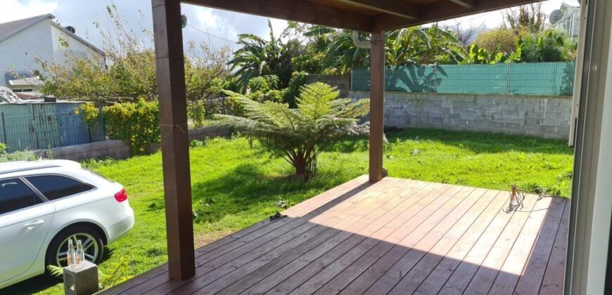 A louer une charmante villa de type F4 d’environ 75 m2 située à La Plaine des Cafres