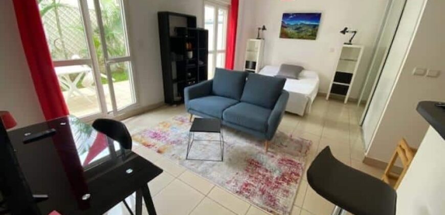 Location d’un studio meublé de 32.36m2 avec grande terrasse à Saint Denis