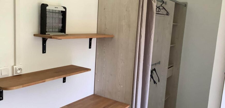 A louer une charmante villa meublée de type F4 située à La Rivière Saint Louis