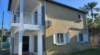 A louer une charmante villa T5 avec vue mer située au Tampon dans le quartier de Trois Mares