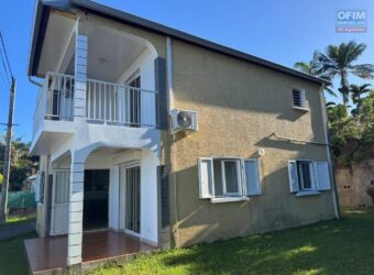 A louer une charmante villa T5 avec vue mer située au Tampon dans le quartier de Trois Mares