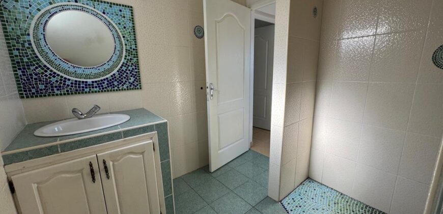A louer une charmante villa T5 avec vue mer située au Tampon dans le quartier de Trois Mares